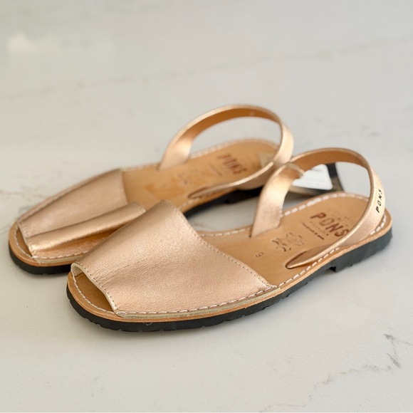 NWT PONS Classic Metallic Rose Gold Sandals 9 - Picture 3 of 9